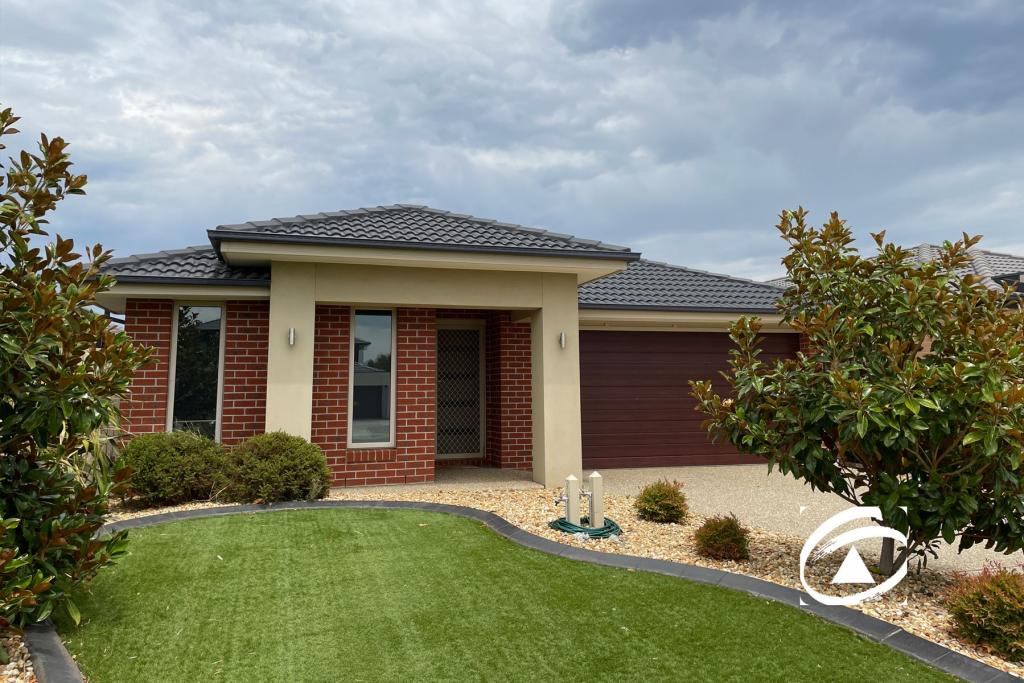 34 Skylark Bvd, Clyde North, VIC 3978