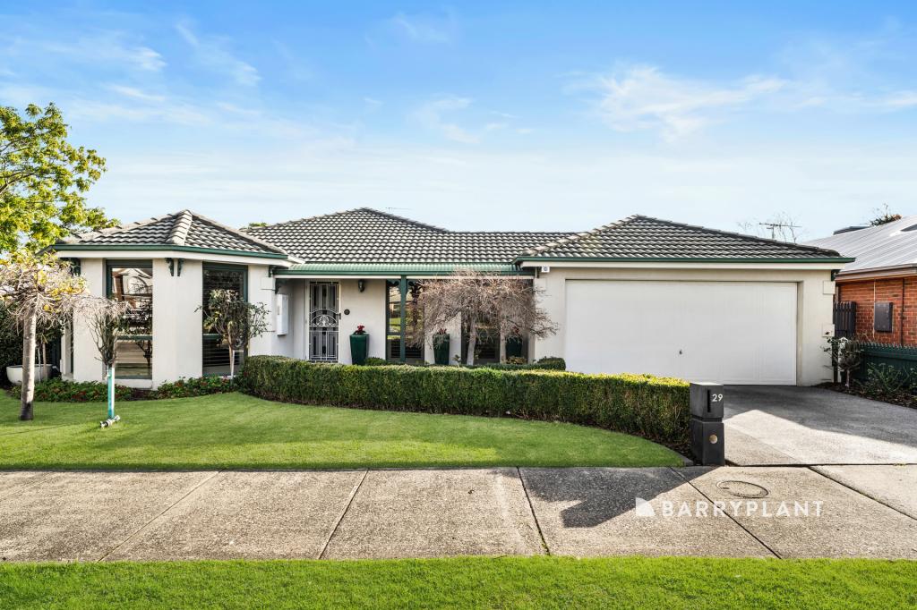 29 - 31 Jerilderie Dr, Berwick, VIC 3806