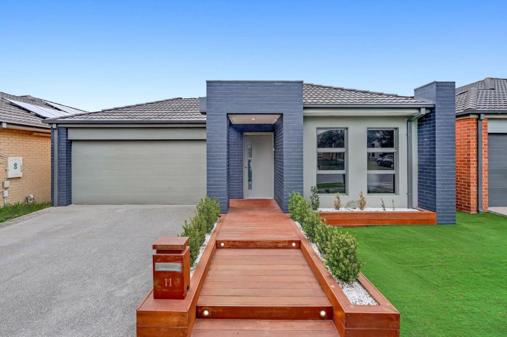 11 Black Wattle Way, Cranbourne, VIC 3977