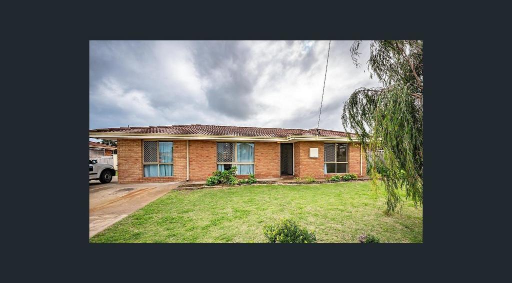 35 Highbury St, Mount Tarcoola, WA 6530