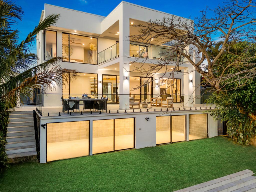 26 Panitz St, Bundall, QLD 4217