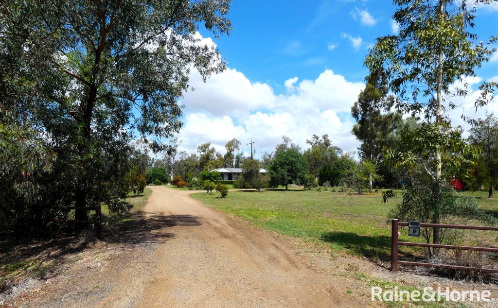 84 Bundaloey Rd, Moree, NSW 2400