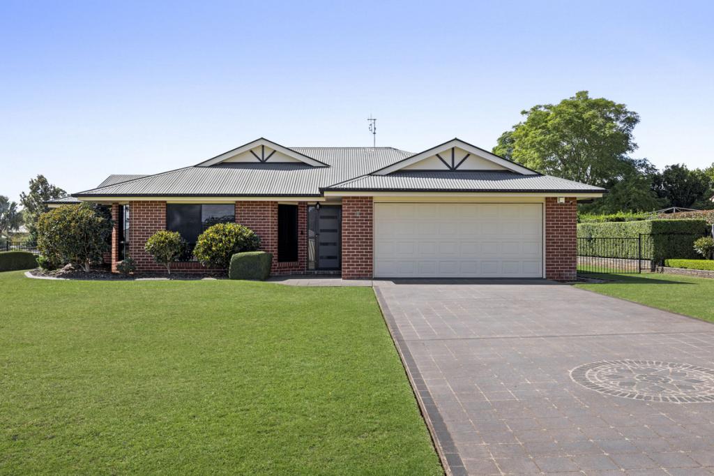 2 Bunya View Dr, Highfields, QLD 4352