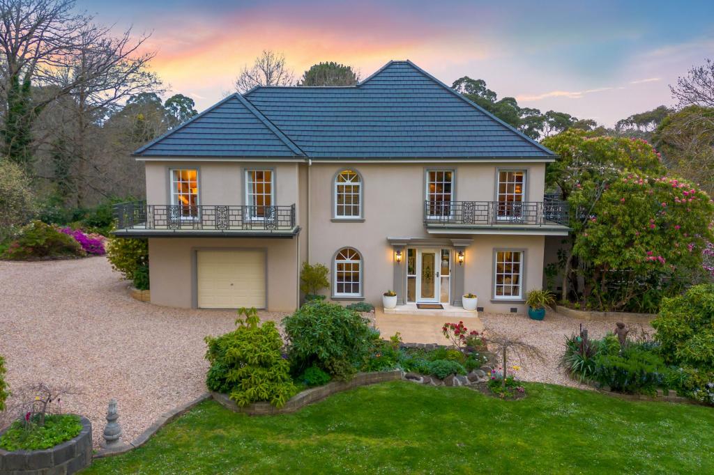 5 GOVERNORS DR, MOUNT MACEDON, VIC 3441