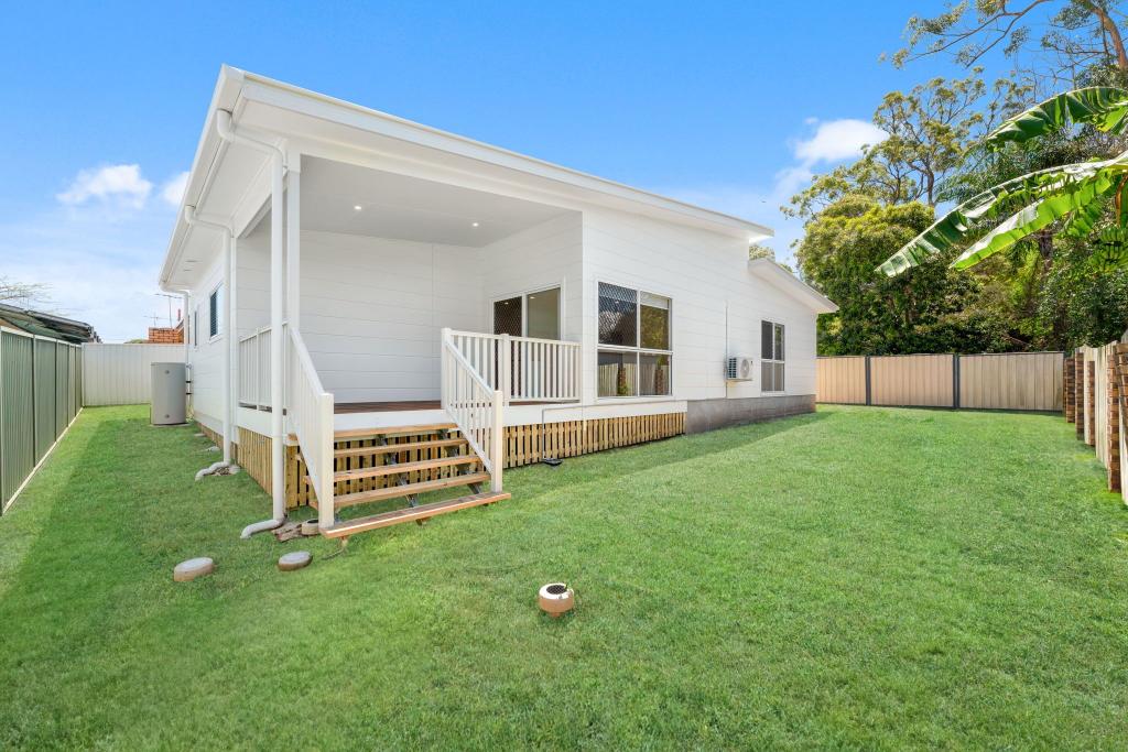 8a Woodview St, Browns Plains, QLD 4118