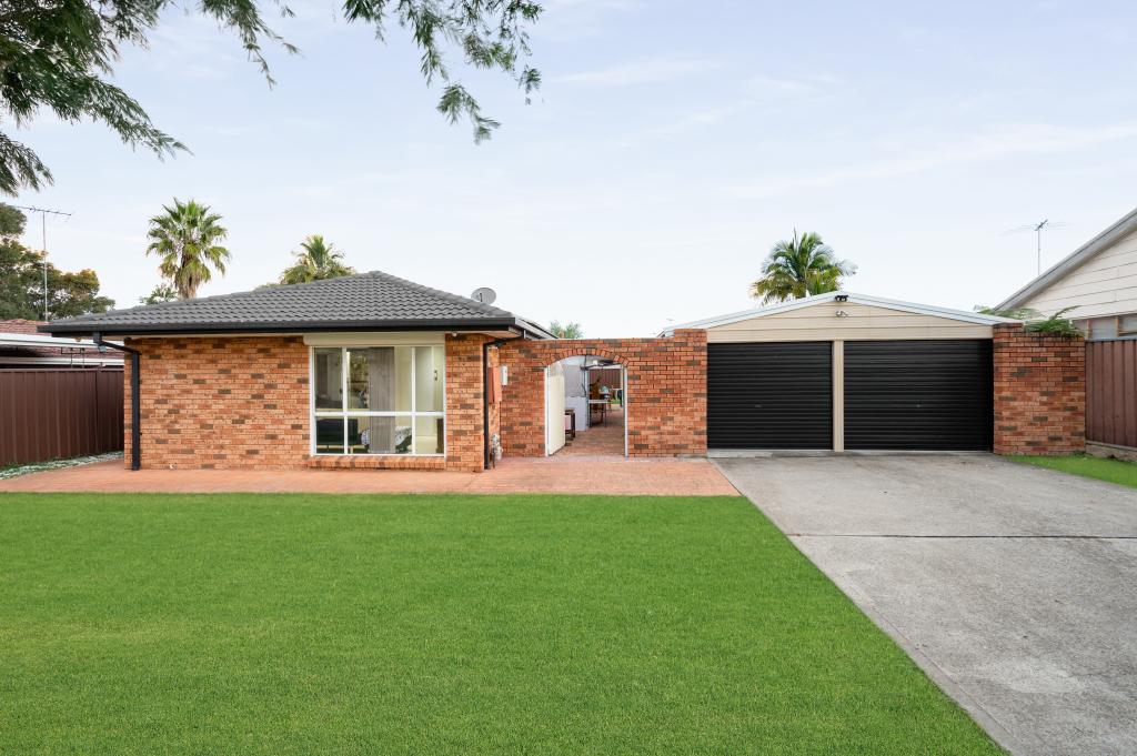 3 Fortinbras Cl, Rosemeadow, NSW 2560