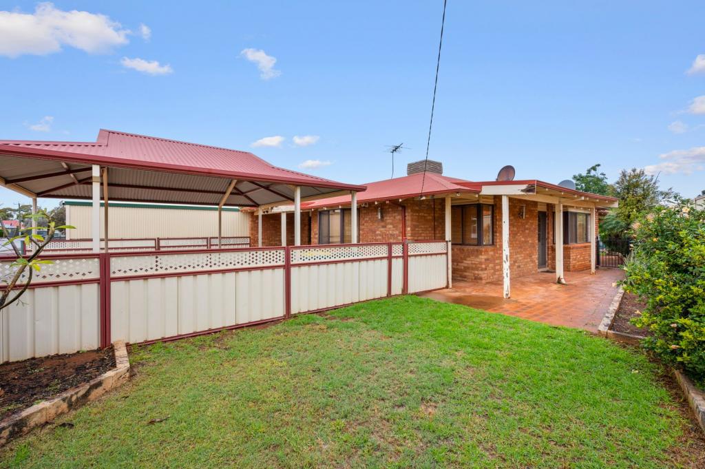 21b Hawkins St, West Lamington, WA 6430