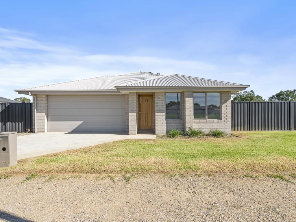 7 ARGOON AVE, JERILDERIE, NSW 2716