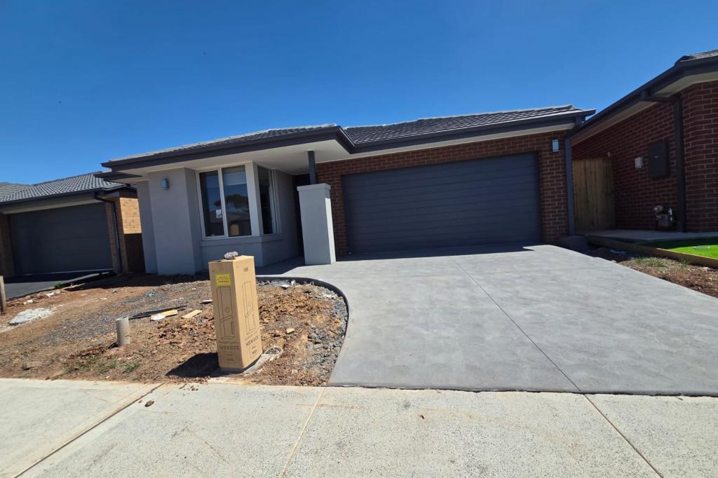 6 Ribbonwood Rd, Bonnie Brook, VIC 3335