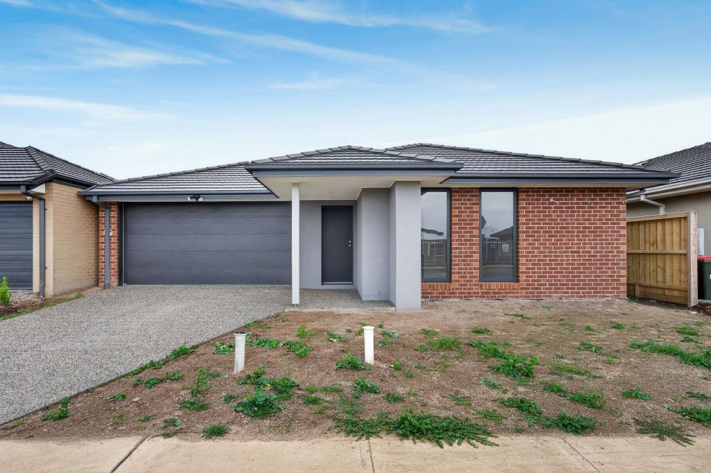 15 Craigend St, Clyde North, VIC 3978