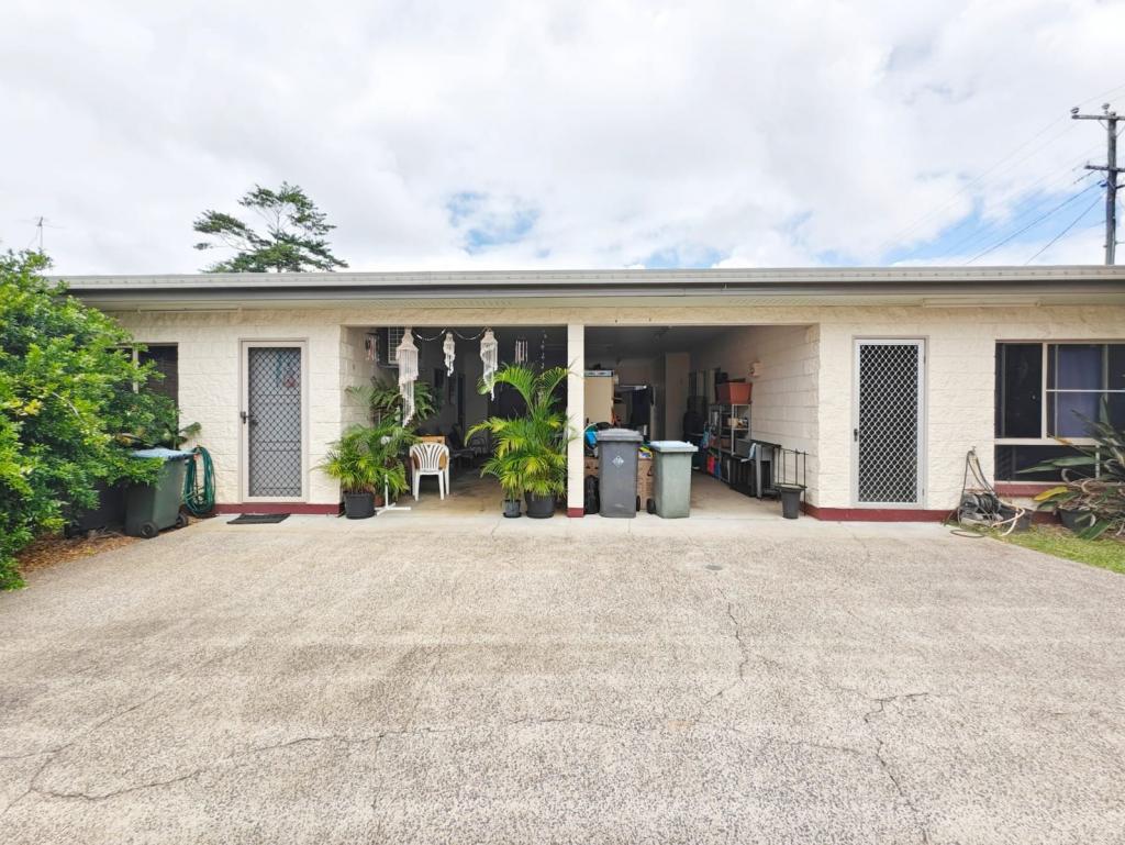 111 Mourilyan Rd, East Innisfail, QLD 4860