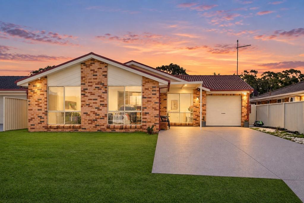 13 Nymboida Ave, Hoxton Park, NSW 2171