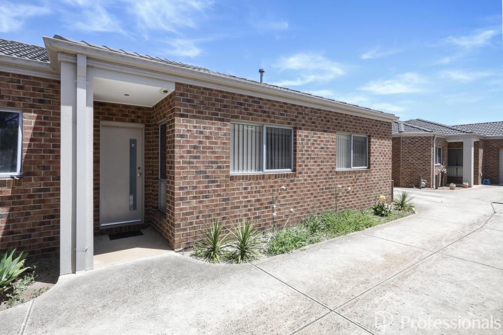 2/15 Greenleaf Cct, Tarneit, VIC 3029