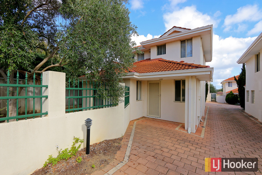 61a Sunbury Rd, Victoria Park, WA 6100