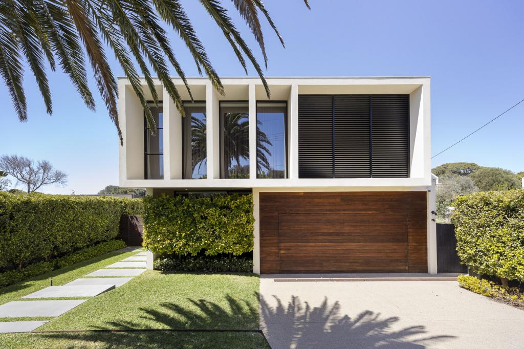 9 QUEENS RD, SORRENTO, VIC 3943