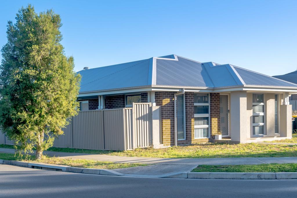 28 Milpera St, Jordan Springs, NSW 2747
