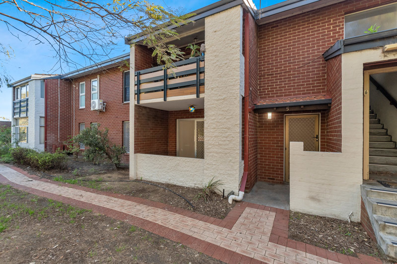 5/2 Parkin St, Rockingham, WA 6168