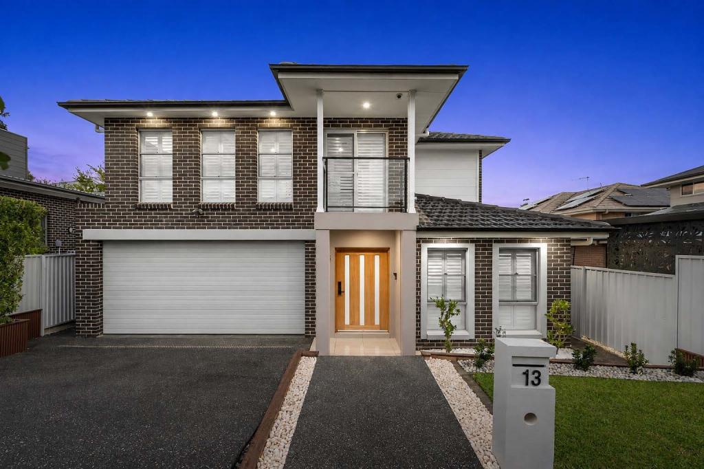 13 Lumsden Ave, North Kellyville, NSW 2155