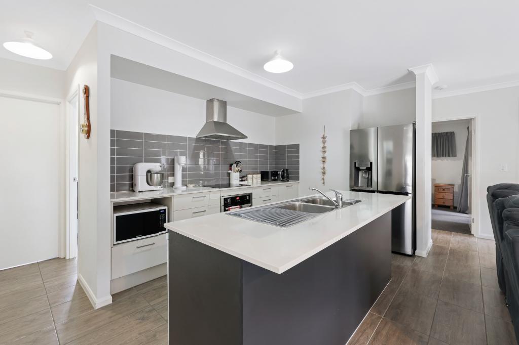 7 Velox Cct, Upper Coomera, QLD 4209