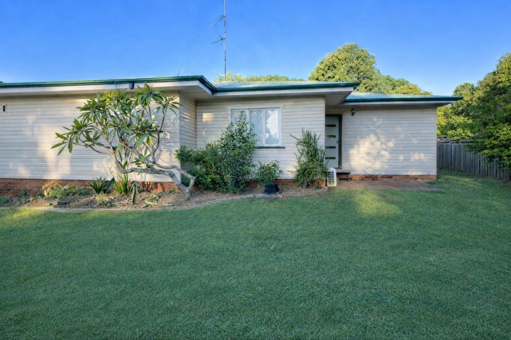 124 Water St, South Toowoomba, QLD 4350