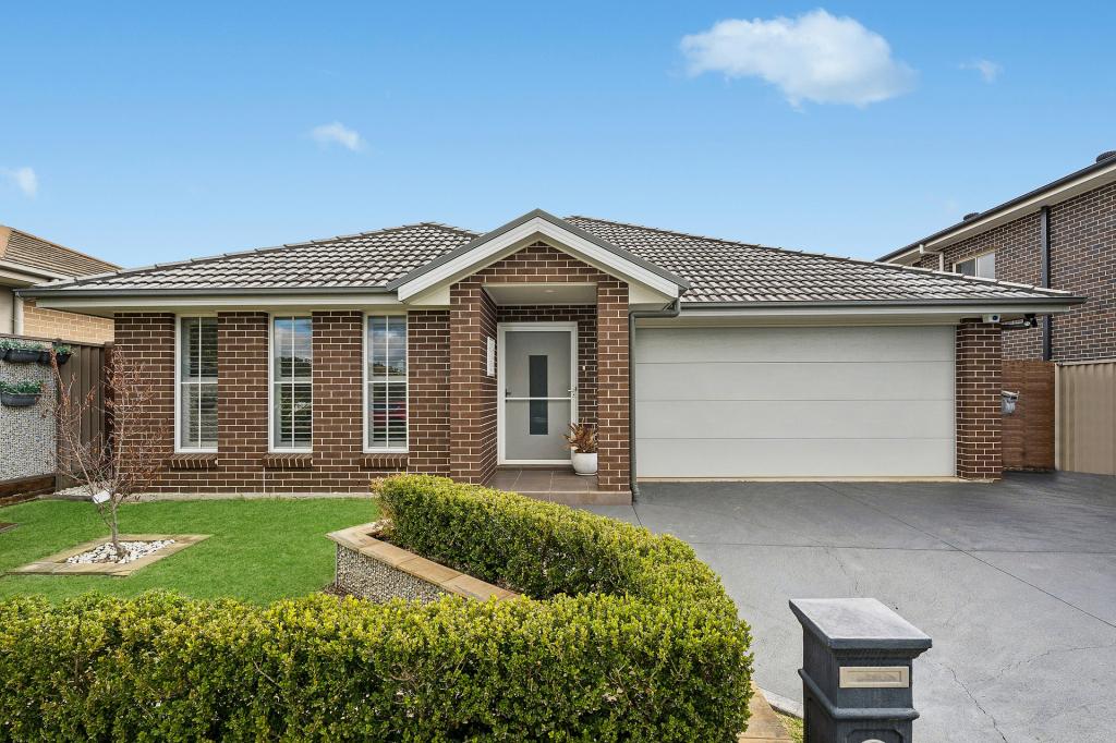 7 Caesia Way, Mount Annan, NSW 2567