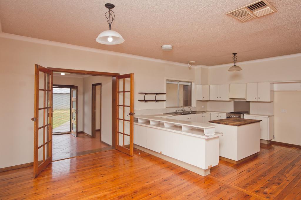 1/82 MCCARTHY RD, LAKE WYANGAN, NSW 2680