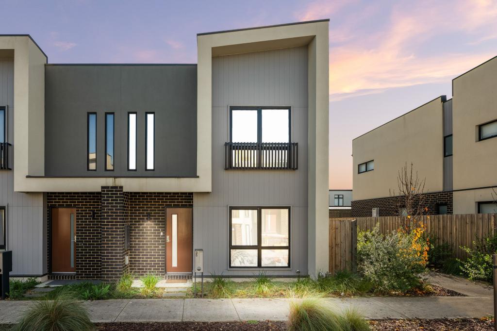 25 Cultura Walk, Cranbourne West, VIC 3977