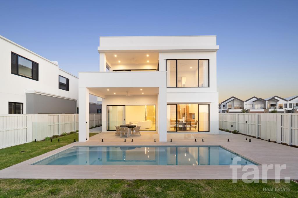 3/2 Lyra Ave, Hope Island, QLD 4212