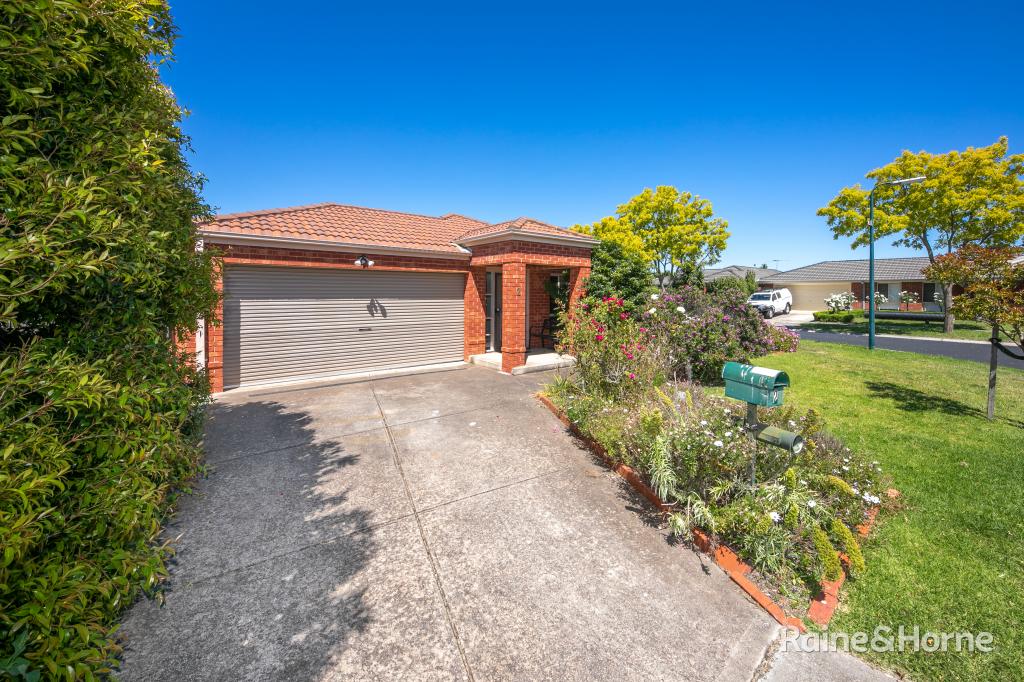 2 Giffen Pl, Sunbury, VIC 3429