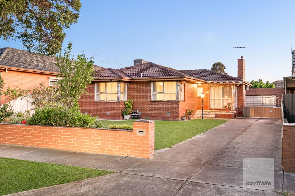 39 POOLE ST, DEER PARK, VIC 3023