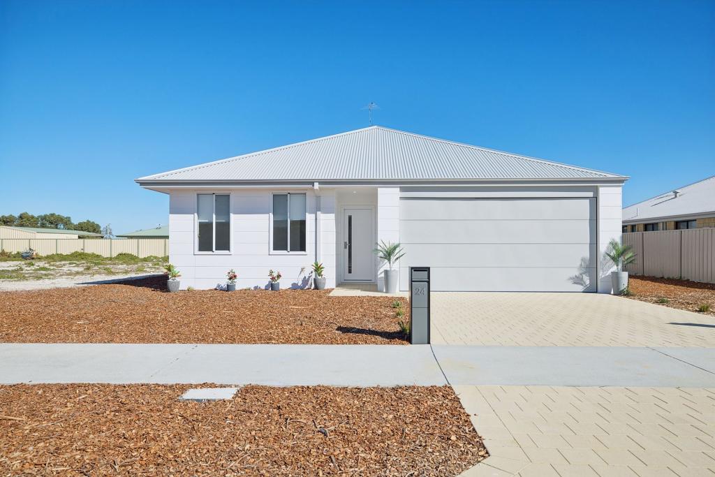 24 Hamelin Ave, Lancelin, WA 6044