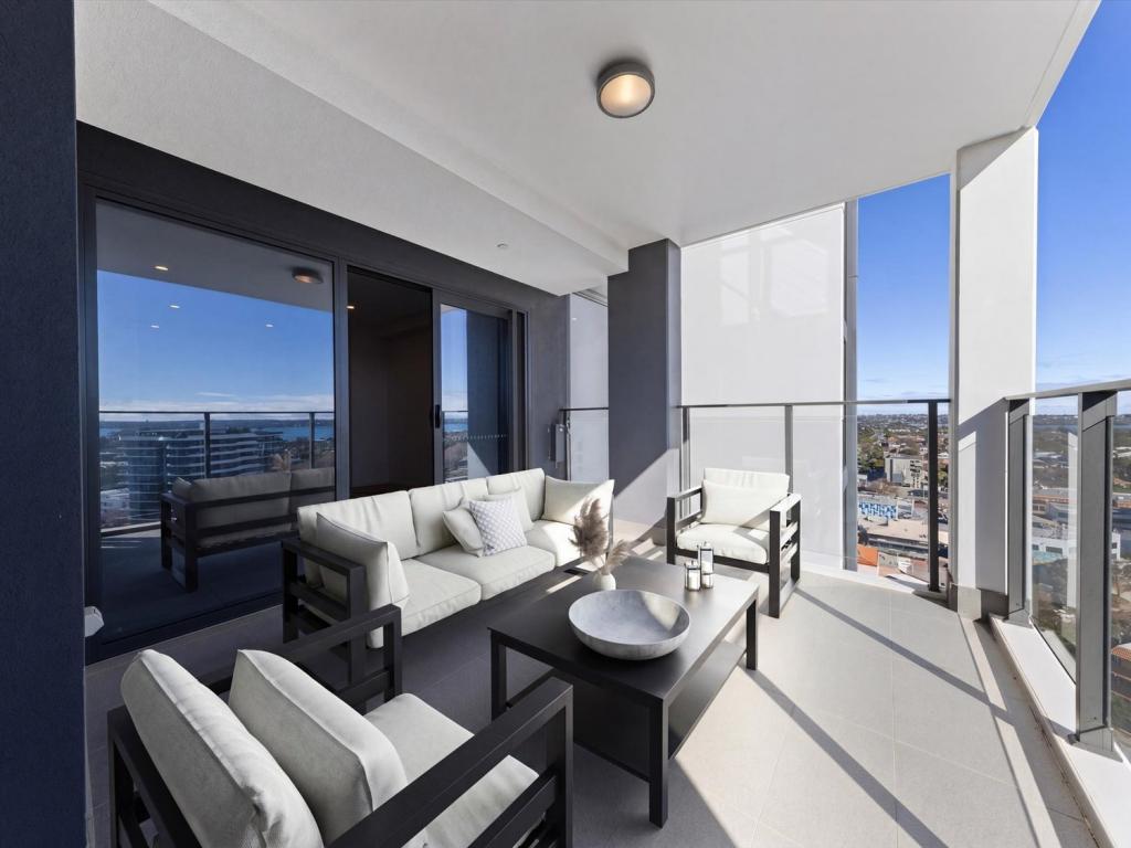 2004/908 Canning Hwy, Applecross, WA 6153