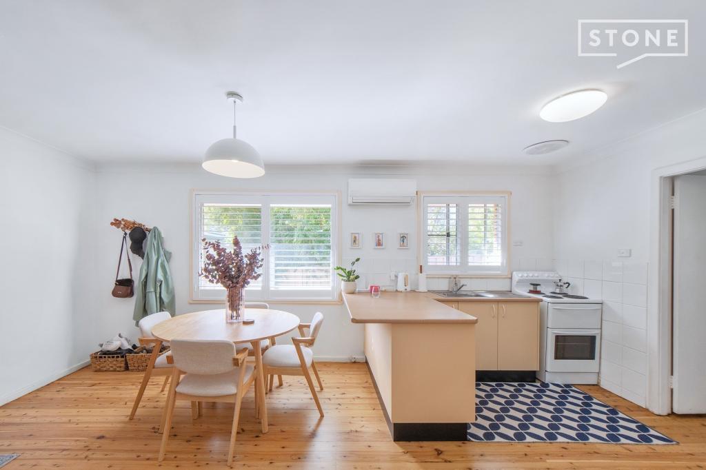 2/4 Hansen Pl, Shortland, NSW 2307