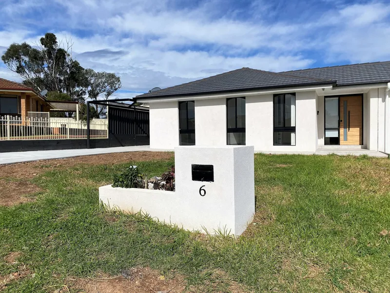 6 Prospero Cl, Rosemeadow, NSW 2560