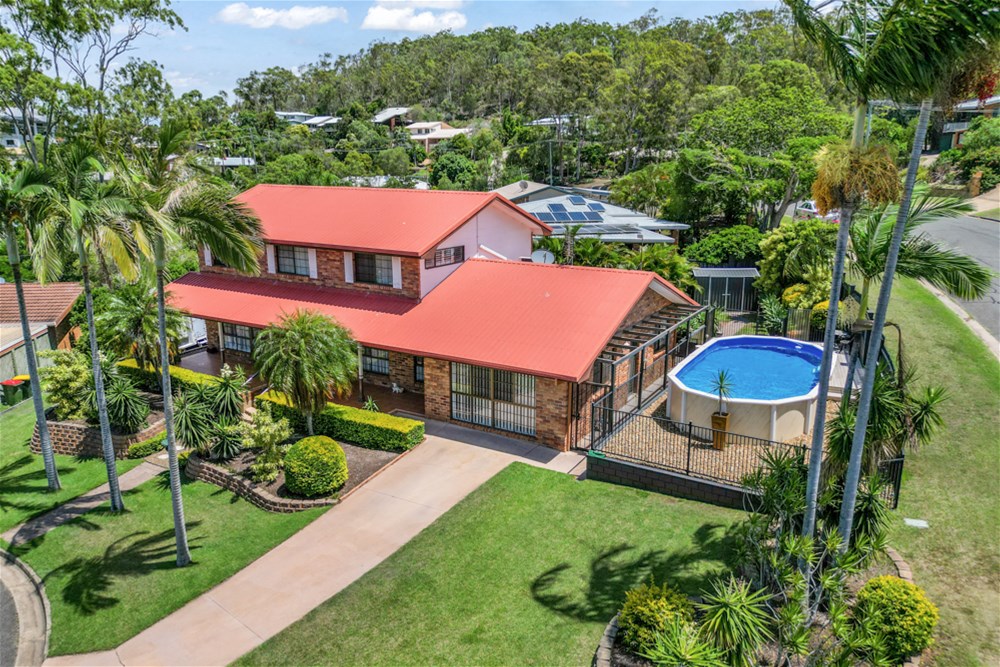 1 Crusade Ct, Clinton, QLD 4680