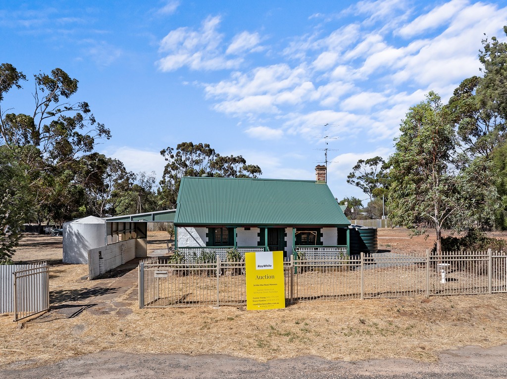 54 Min Man Rd, Manoora, SA 5414