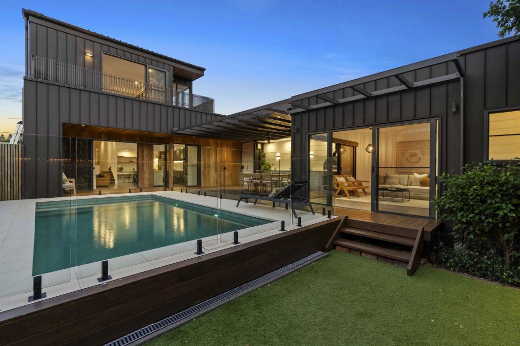 15 Young St, Cooks Hill, NSW 2300