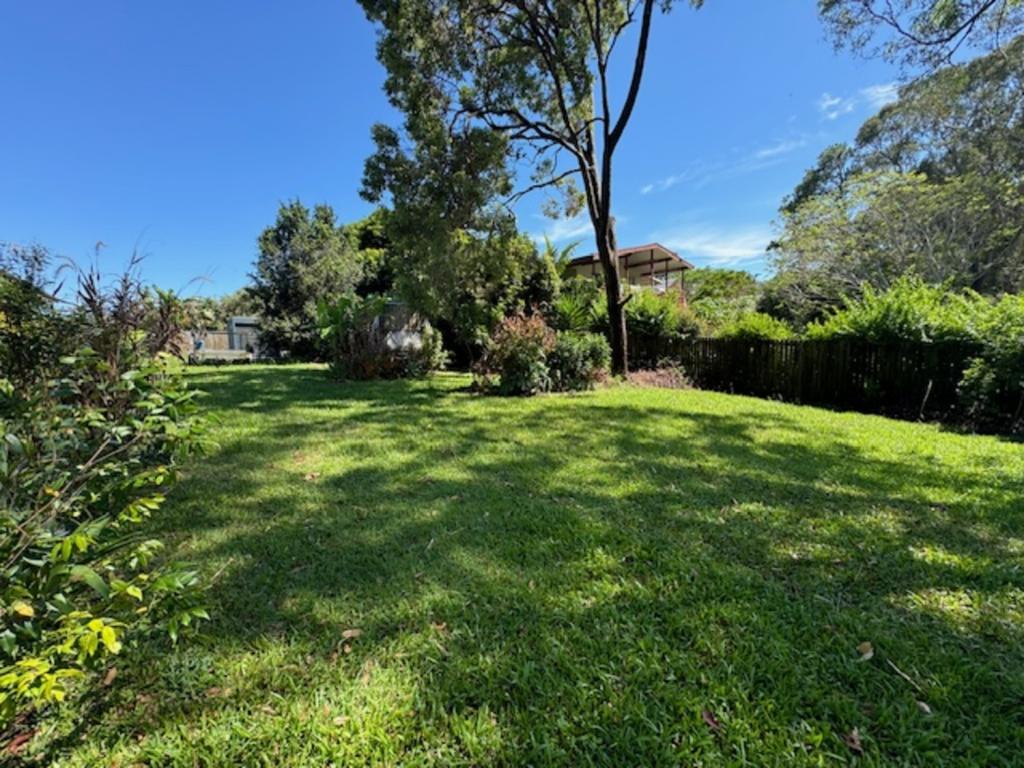 40 Lucas Dr, Lamb Island, QLD 4184