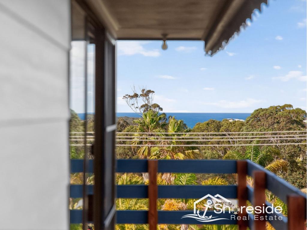 16 Ozone Cres, Lakes Entrance, VIC 3909