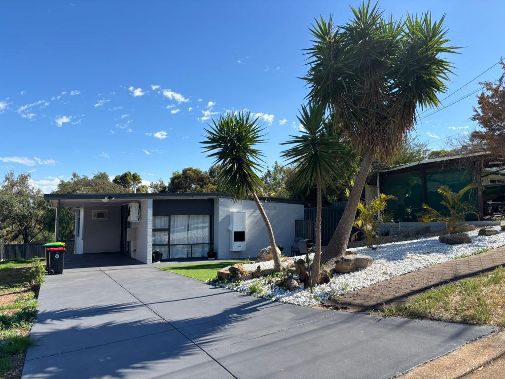 26 Goodwin Ct, Para Hills, SA 5096