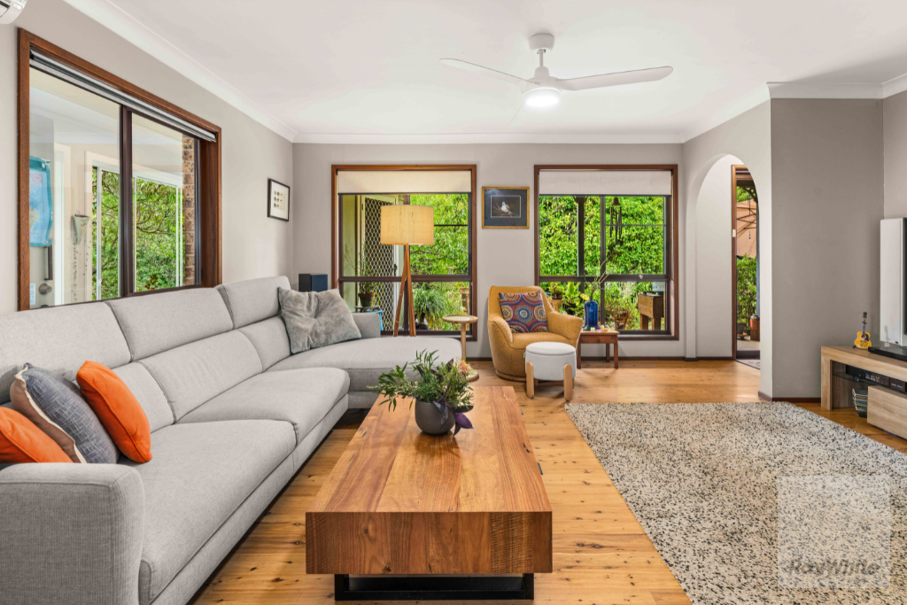 4 Woolway Cl, Cambewarra Village, NSW 2540