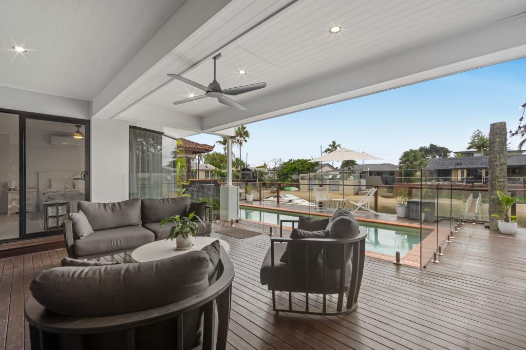 35 Poinciana Bvd, Broadbeach Waters, QLD 4218