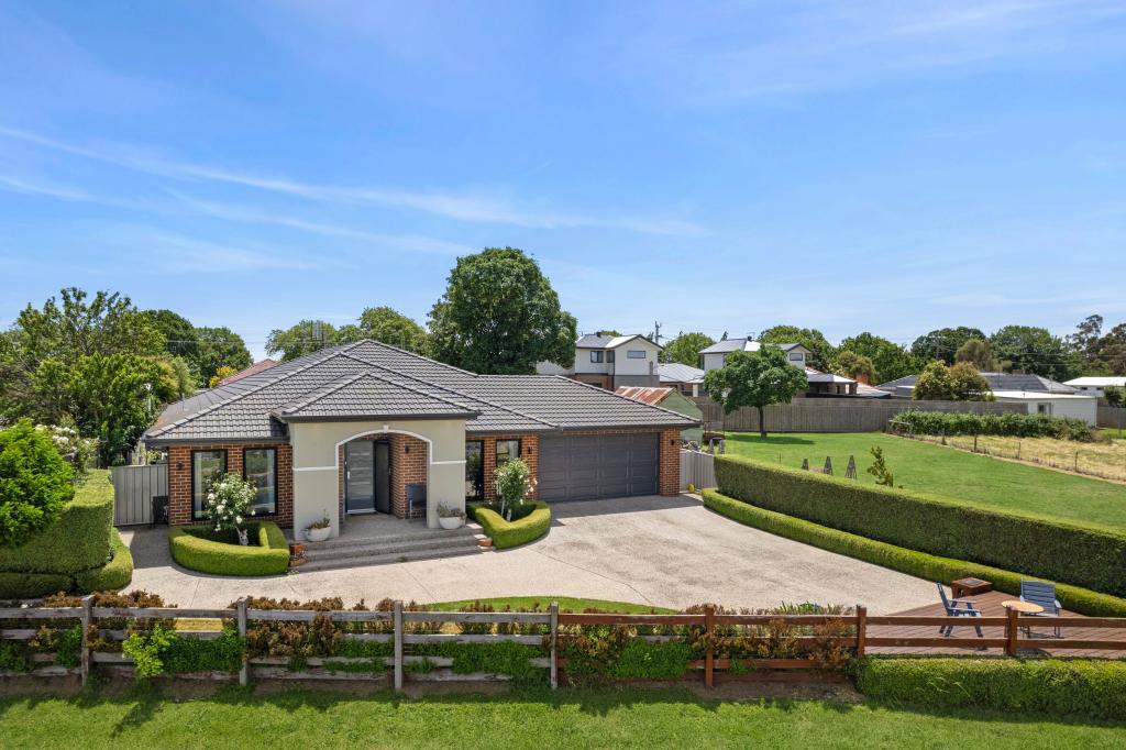 2a Edgecombe St, Kyneton, VIC 3444