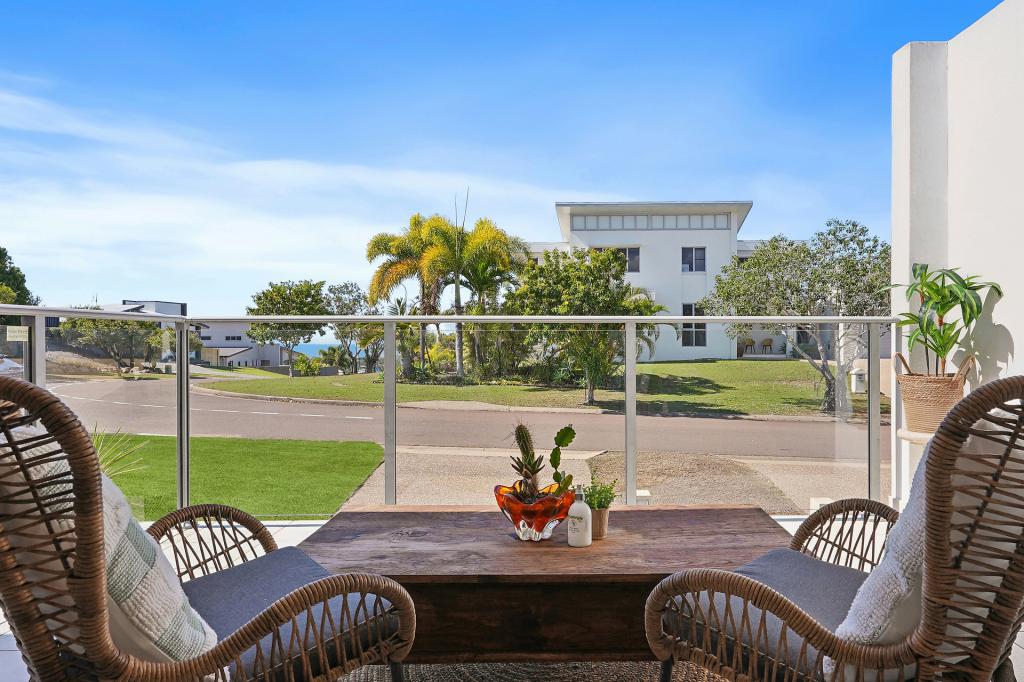 2/137 Goicoechea Dr, Bushland Beach, QLD 4818