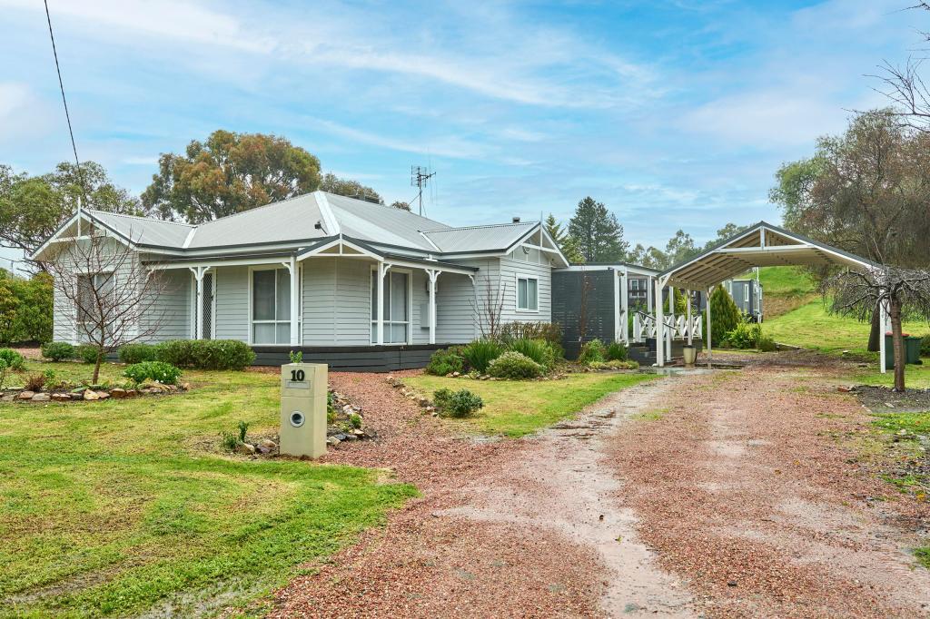 10 Pink Cliffs Rd, Heathcote, VIC 3523