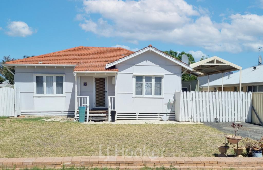 4 Galyung Rd, Carey Park, WA 6230