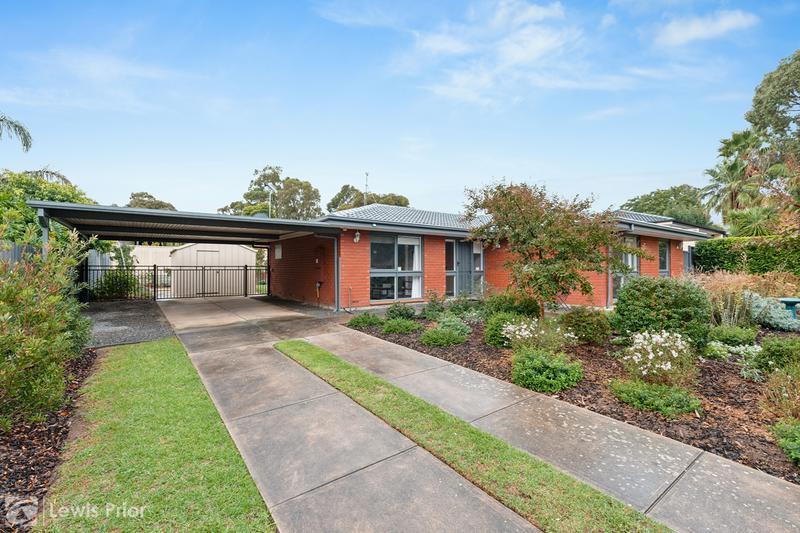 11 Mason Ave, Happy Valley, SA 5159