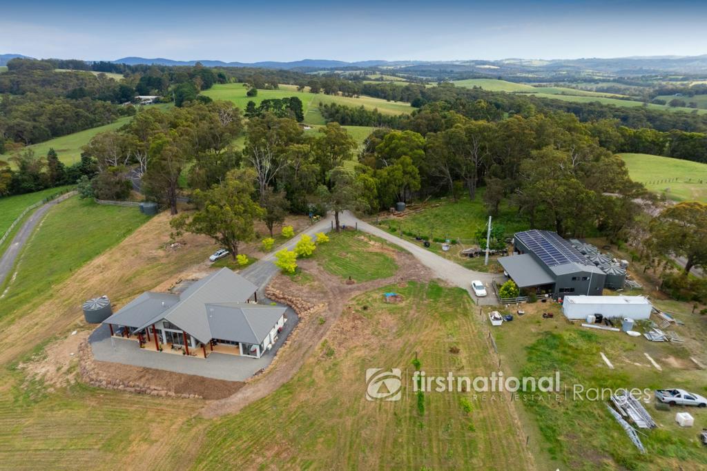 575 Sheepstation Creek Rd, Hoddles Creek, VIC 3139