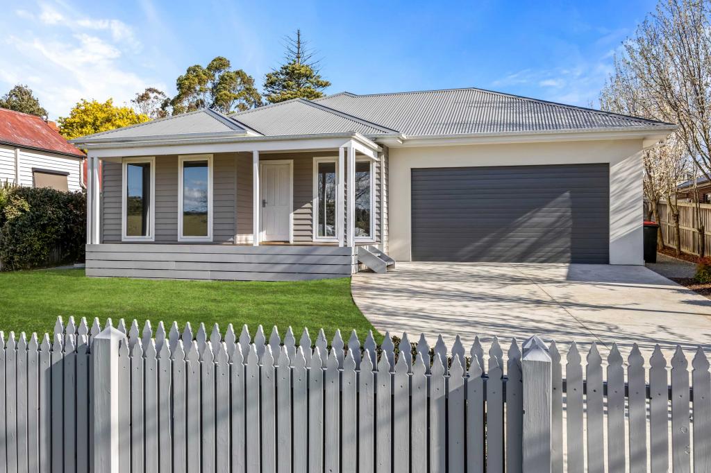 73 Main St, Gordon, VIC 3345