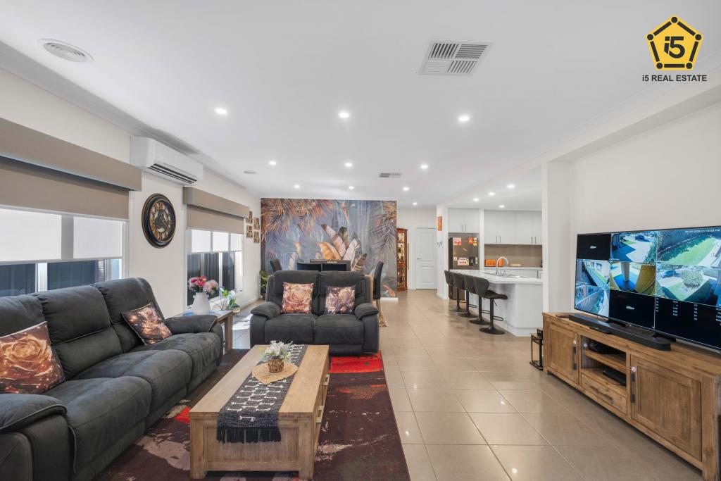 68 LANSDOWNE PDE, TARNEIT, VIC 3029